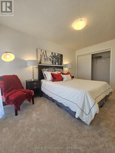 262 Edgevalley Road E, London, ON - Indoor Photo Showing Bedroom