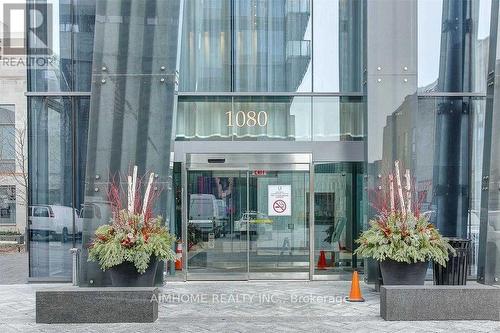 2804 - 1080 Bay Street, Toronto, ON - Outdoor