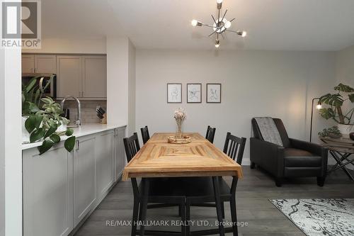 409 - 942 Yonge Street, Toronto, ON - Indoor Photo Showing Dining Room