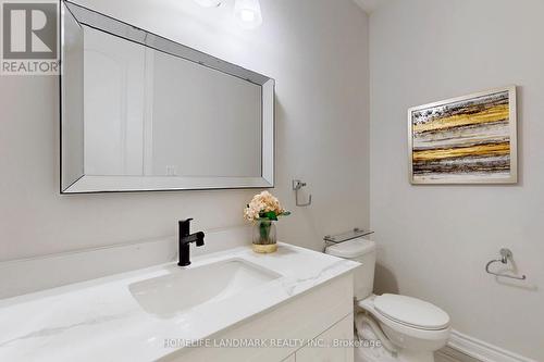 16 Hailsham Court, Vaughan, ON - Indoor Photo Showing Bathroom