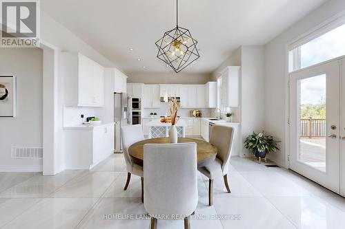 16 Hailsham Court, Vaughan, ON - Indoor Photo Showing Dining Room