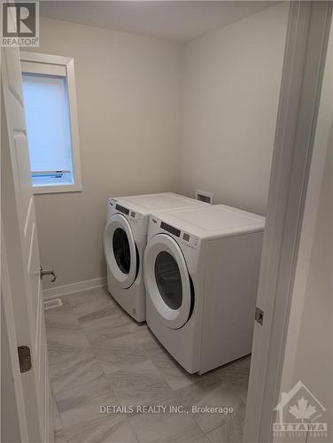 2484 Watercolours Way, Ottawa, ON - Indoor Photo Showing Laundry Room