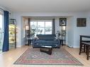 401-356 Gorge Rd East, Victoria, BC  - Indoor Photo Showing Living Room 