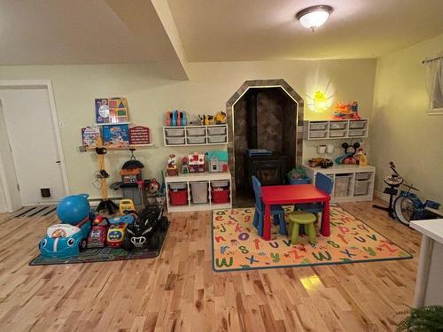 Family room - 22 Mtée Manory, Sainte-Marguerite-Du-Lac-Masson, QC - Indoor Photo Showing Other Room