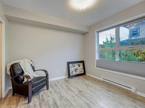 102-10421 Resthaven Dr, Sidney, BC - Indoor