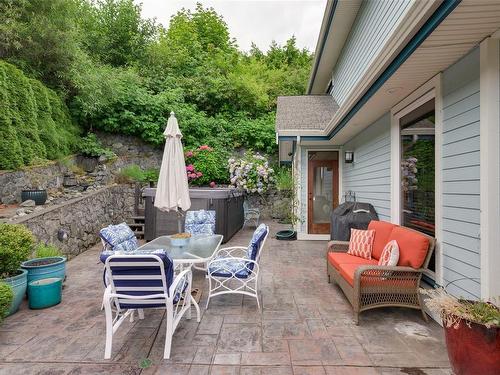 7014 Beach View Crt, Central Saanich, BC 