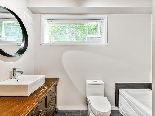 Salle de bains - 989Z Rue Harit, Morin-Heights, QC - Indoor Photo Showing Bathroom