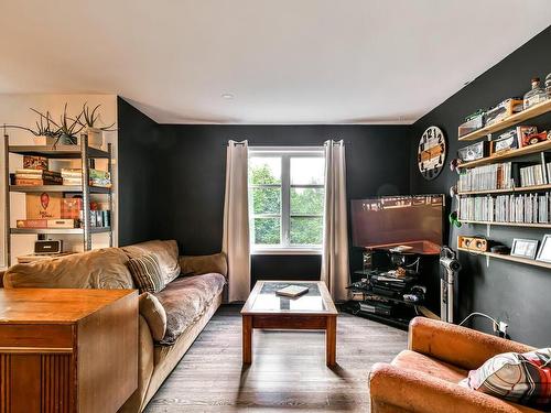 Salon - 989Z Rue Harit, Morin-Heights, QC - Indoor Photo Showing Living Room