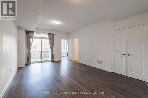 207 Fowley Drive, Oakville, ON - Indoor Photo Showing Other Room