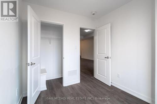 207 Fowley Drive, Oakville, ON - Indoor Photo Showing Other Room