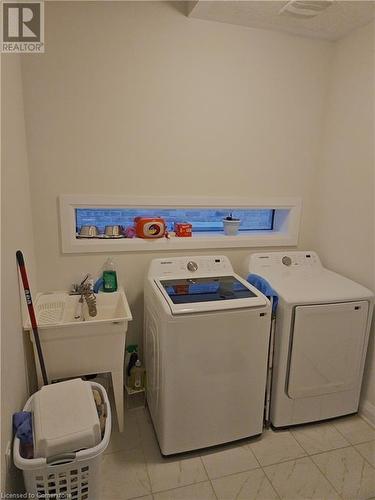 117 Nathalie Street, Kitchener, ON - Indoor Photo Showing Laundry Room