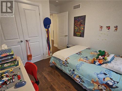 117 Nathalie Street, Kitchener, ON - Indoor Photo Showing Bedroom