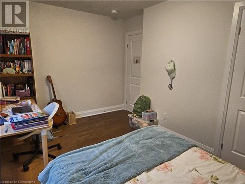 117 Nathalie Street, Kitchener, ON - Indoor Photo Showing Bedroom