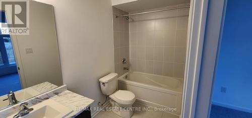 35 Pegler Street, Ajax, ON - Indoor Photo Showing Bathroom