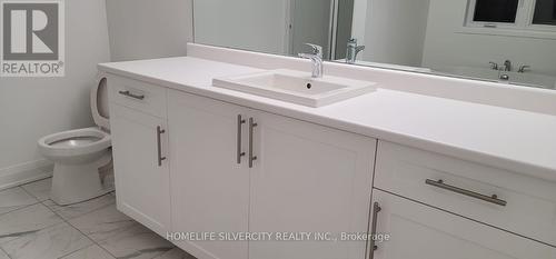 43 Concert Hill Way, East Gwillimbury, ON - Indoor Photo Showing Bathroom