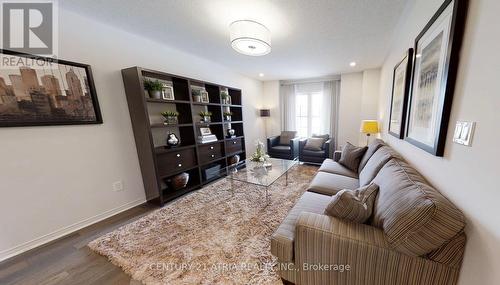 74 Mcalister Avenue, Richmond Hill, ON - Indoor Photo Showing Living Room