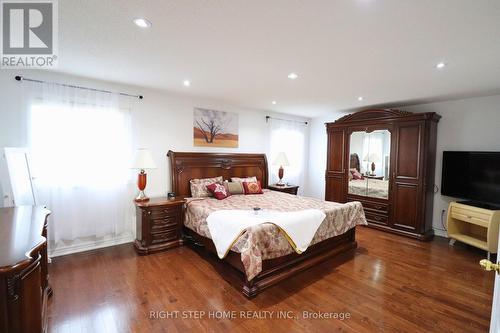 395 Peter Rupert Avenue E, Vaughan, ON - Indoor Photo Showing Bedroom