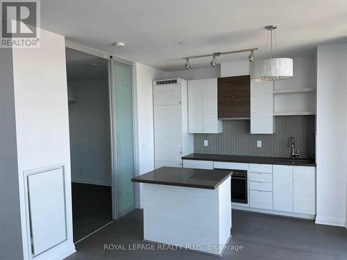 2601 - 59 Annie Craig Drive, Toronto, ON - Indoor Photo Showing Kitchen