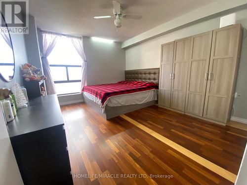 903 - 18 Knightsbridge Road, Brampton, ON - Indoor Photo Showing Bedroom