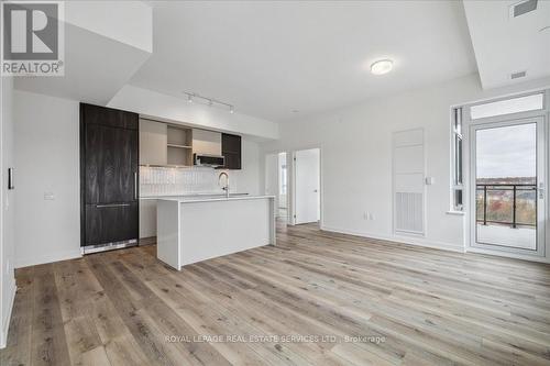 529 - 395 Dundas Street, Oakville, ON - Indoor Photo Showing Kitchen