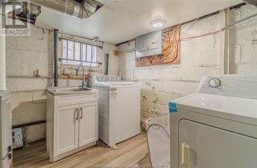 694 Partington Avenue, Windsor, ON - Indoor Photo Showing Laundry Room