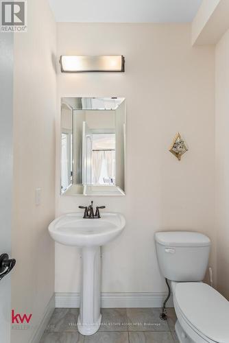 691 Robert Ferrie Drive, Kitchener, ON - Indoor Photo Showing Bathroom