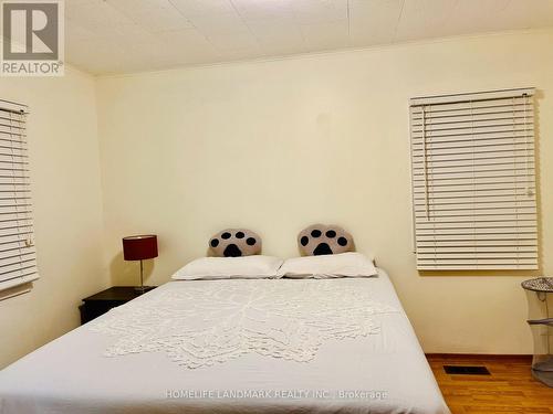 333 Hickory Street, Collingwood, ON - Indoor Photo Showing Bedroom