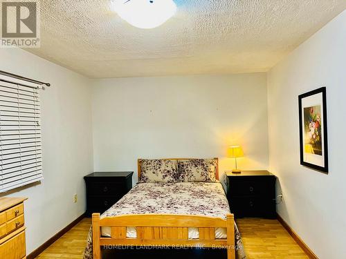 333 Hickory Street, Collingwood, ON - Indoor Photo Showing Bedroom