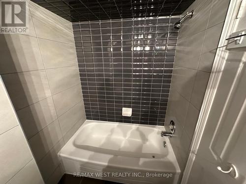 Bsmt - 999 Caledonia Road, Toronto, ON - Indoor Photo Showing Bathroom