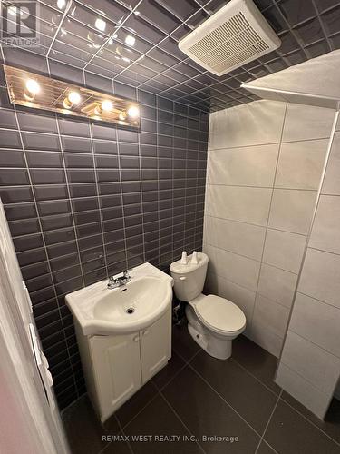 Bsmt - 999 Caledonia Road, Toronto, ON - Indoor Photo Showing Bathroom