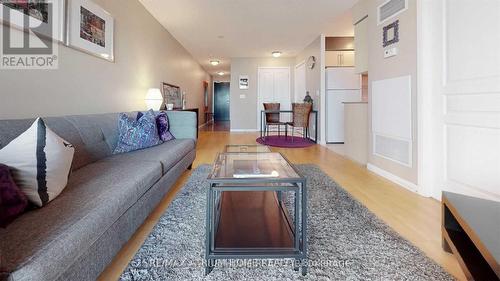 2709 - 18 Yonge Street, Toronto, ON - Indoor Photo Showing Living Room