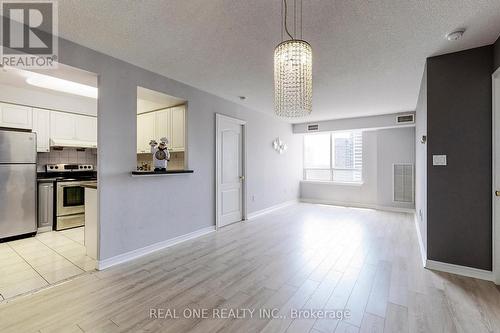 1203 - 88 Grandview Way, Toronto, ON - Indoor Photo Showing Kitchen