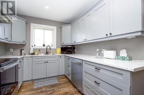 2472 Regional Road 42 Road, Clarington, ON - Indoor Photo Showing Kitchen