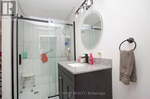 2472 Regional Road 42 Road, Clarington, ON - Indoor Photo Showing Bathroom