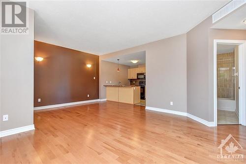 Dining room view 2 - 139 Harthill Way Unit#B, Ottawa, ON - Indoor Photo Showing Other Room