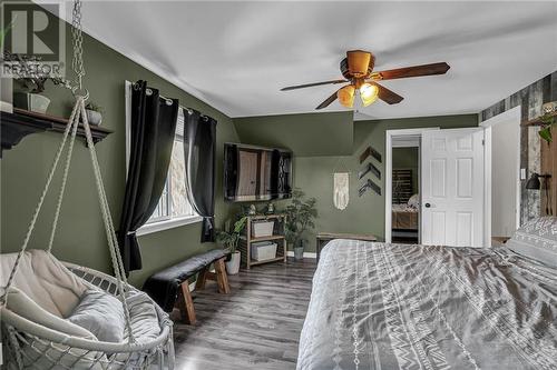 2747 Ross Avenue, Cornwall, ON - Indoor Photo Showing Bedroom