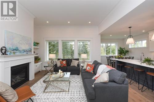 1824 Crown Isle Blvd, Courtenay, BC - Indoor Photo Showing Living Room With Fireplace