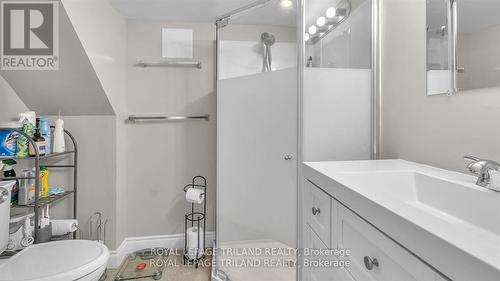 769 Quebec Street, London, ON - Indoor Photo Showing Bathroom