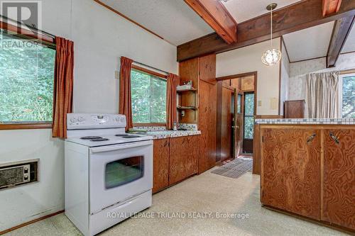 159 Harrison Place, Central Elgin (Port Stanley), ON - Indoor Photo Showing Kitchen