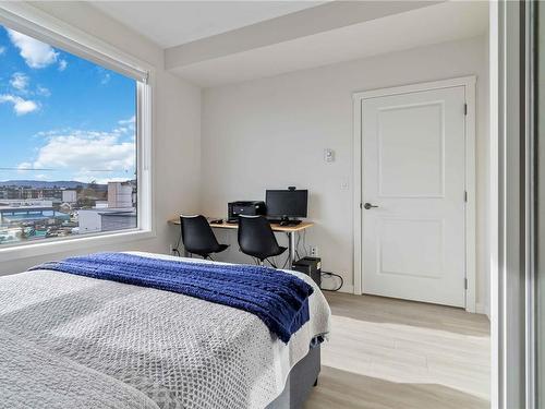 407-842 Orono Ave, Langford, BC - Indoor Photo Showing Bedroom