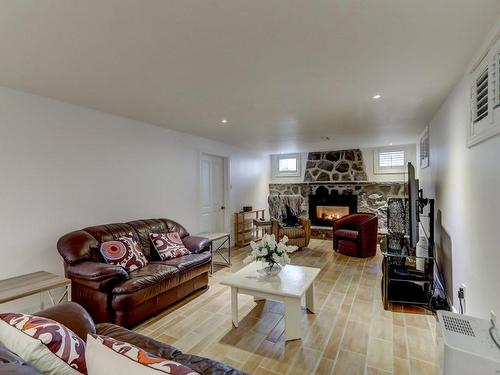 Salle familiale - 1240 8E Rue, Saint-Jérôme, QC - Indoor Photo Showing Living Room