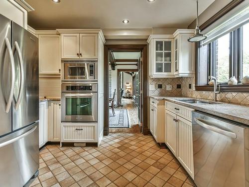 Kitchen - 279 Ch. Du Colibri, Ivry-Sur-Le-Lac, QC - Indoor Photo Showing Kitchen