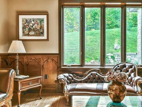 Living room - 279 Ch. Du Colibri, Ivry-Sur-Le-Lac, QC - Indoor Photo Showing Other Room