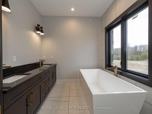 195 Boyd Lake Rd, West Grey, ON - Indoor Photo Showing Bathroom