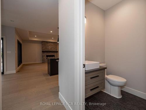 195 Boyd Lake Rd, West Grey, ON - Indoor Photo Showing Bathroom