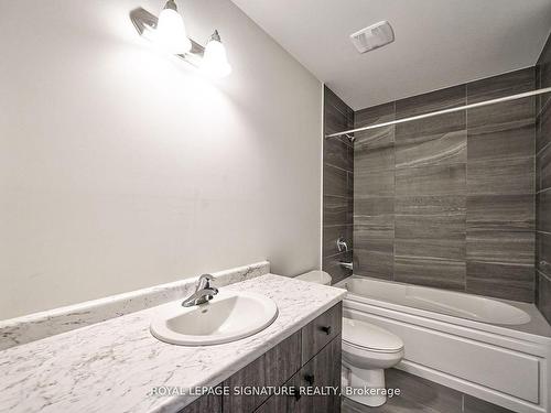 125-5 Roxanne Dr, Hamilton, ON - Indoor Photo Showing Bathroom