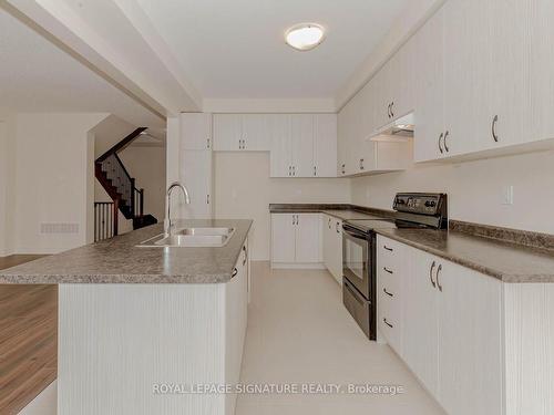 58 Attwater Dr, Cambridge, ON - Indoor Photo Showing Kitchen With Double Sink