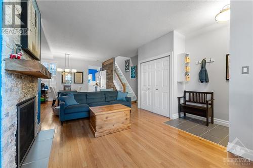 250 Stewart Street, Ottawa, ON - Indoor Photo Showing Living Room With Fireplace