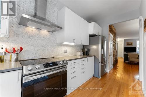 250 Stewart Street, Ottawa, ON - Indoor Photo Showing Kitchen