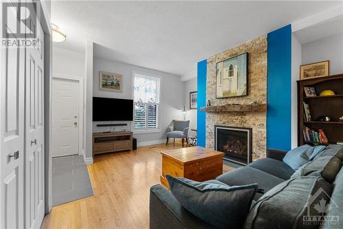 250 Stewart Street, Ottawa, ON - Indoor Photo Showing Living Room With Fireplace